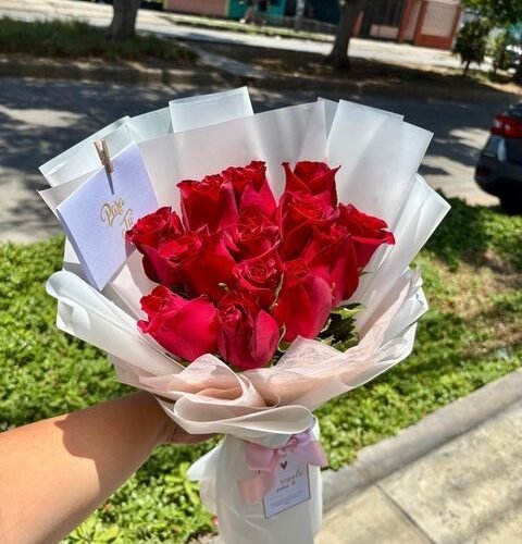 12 Rosas